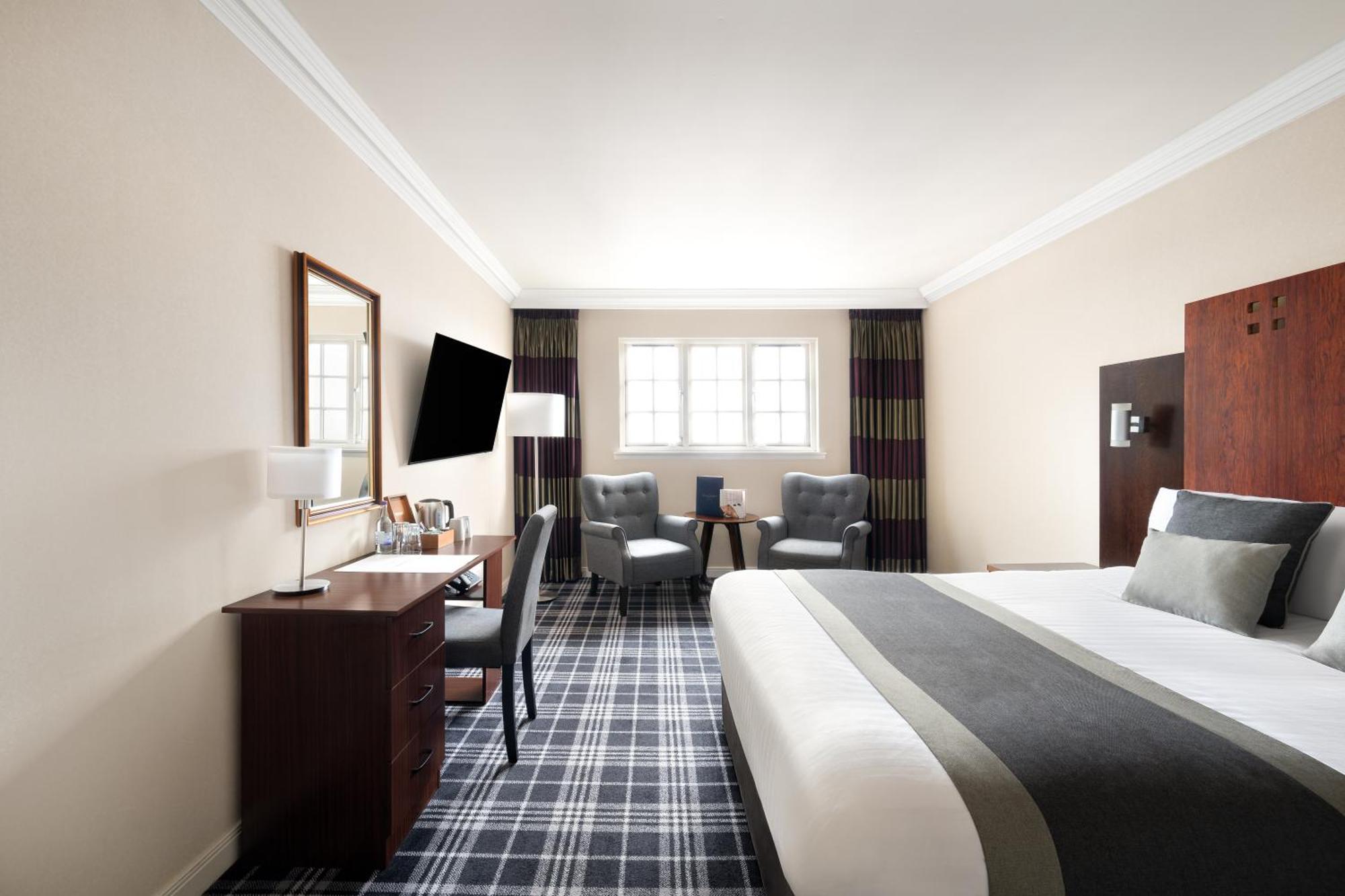 Stirling Highland Hotel- Part Of The Cairn Collection Eksteriør bilde